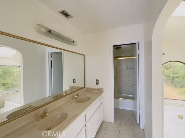 Detail Gallery Image 19 of 28 For 11480 Tiffany Ln, Moreno Valley,  CA 92557 - 4 Beds | 2/1 Baths
