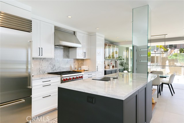 1585 S Coast, Laguna Beach CA: https://media.crmls.org/medias/4c29f500-8f0f-4844-bf6b-4912f080e2fe.jpg