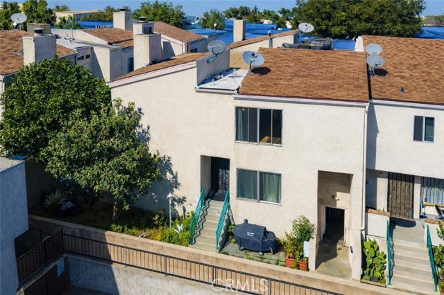 Detail Gallery Image 6 of 26 For 9053 Willis, Panorama City,  CA 91402 - 2 Beds | 2 Baths