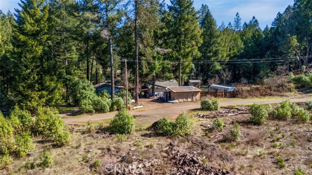 Detail Gallery Image 8 of 10 For 46800 Highway 101, Laytonville,  CA 95454 - 3 Beds | 1/1 Baths