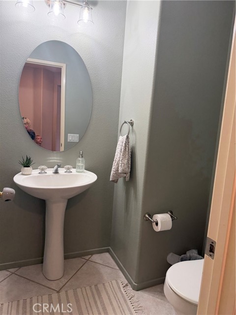 Detail Gallery Image 10 of 31 For 30816 Point Woods Ct, Temecula,  CA 92591 - 4 Beds | 2/1 Baths