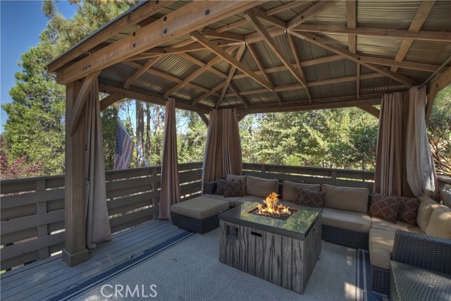 Detail Gallery Image 48 of 65 For 825 Grass Valley Rd, Lake Arrowhead,  CA 92352 - 5 Beds | 5/1 Baths