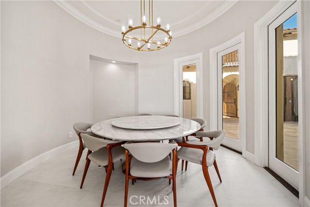 24 Scenic Bluff, Newport Coast CA: https://media.crmls.org/medias/4c2d7d7c-d5dc-42dd-b44f-d10dee2688a9.jpg