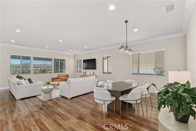 Detail Gallery Image 4 of 40 For 24062 Buckstone, Menifee,  CA 92584 - 5 Beds | 3/1 Baths