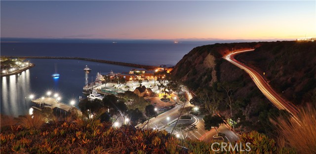 Detail Gallery Image 17 of 19 For 33542 Blue Lantern St #B,  Dana Point,  CA 92629 - 2 Beds | 1 Baths