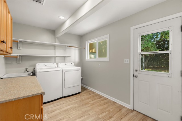 Detail Gallery Image 10 of 22 For 1024 Sheridan Ave, Chico,  CA 95926 - 3 Beds | 1 Baths