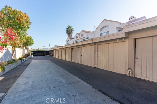 Detail Gallery Image 20 of 25 For 2510 Arizona Ave #7,  Santa Monica,  CA 90404 - 2 Beds | 2/1 Baths