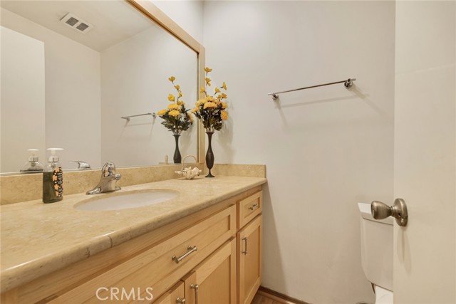 Detail Gallery Image 16 of 38 For 17078 Minnehaha St, Granada Hills,  CA 91344 - 4 Beds | 2/1 Baths