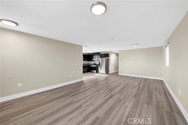 Detail Gallery Image 5 of 28 For 8711 Mckinley Place, Los Angeles,  CA 90002 - 5 Beds | 3 Baths