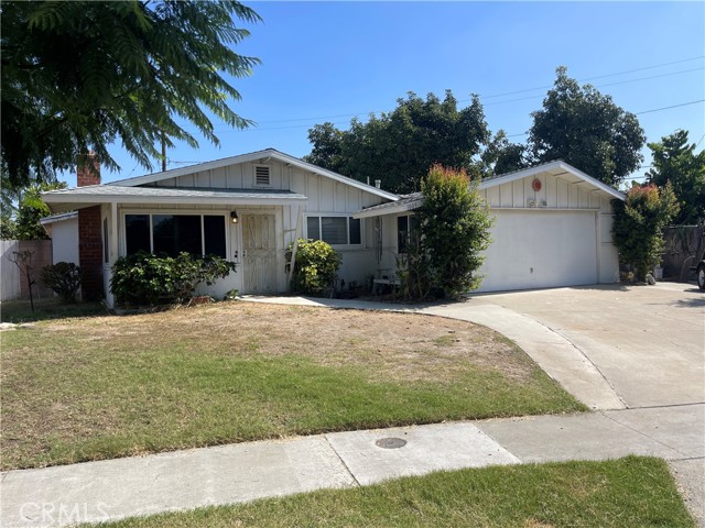 Image 2 for 1009 S Driftwood Dr, Santa Ana, CA 92704