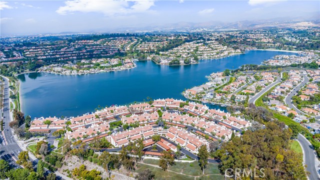 28081 Tefir, Mission Viejo CA: https://media.crmls.org/medias/4c329f4c-6938-4688-b110-281abe9e2029.jpg