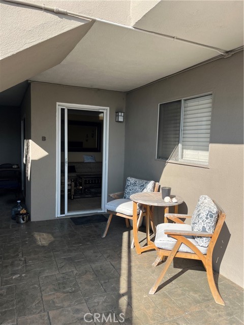 Detail Gallery Image 2 of 37 For 21711 Wesley Dr #B,  Laguna Beach,  CA 92651 - 2 Beds | 1 Baths