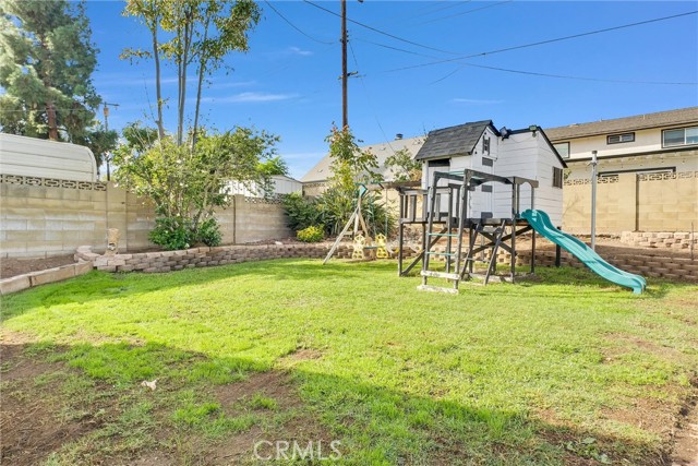 Detail Gallery Image 26 of 31 For 2062 Melba Ct, Corona,  CA 92879 - 4 Beds | 2 Baths