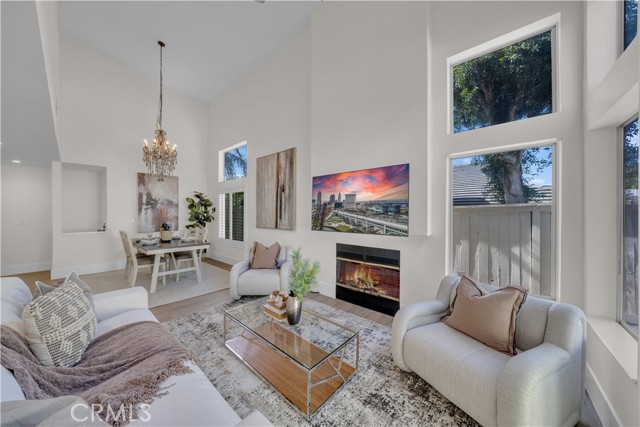 Detail Gallery Image 1 of 34 For 19055 Woodland Way, Lake Forest,  CA 92679 - 3 Beds | 2/1 Baths