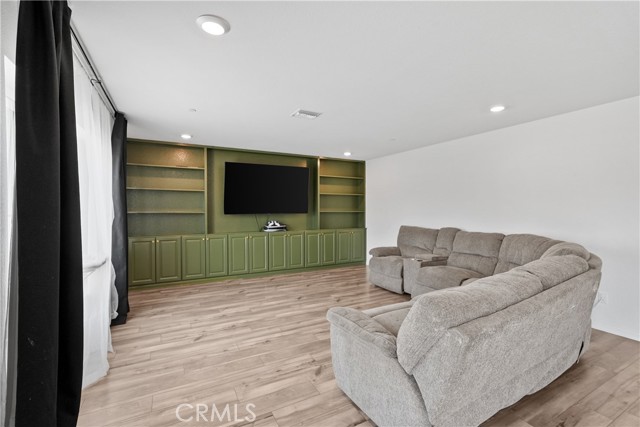 Detail Gallery Image 16 of 44 For 25467 Sedona Ln, Homeland,  CA 92548 - 5 Beds | 2/1 Baths