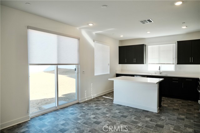 Detail Gallery Image 11 of 39 For 30770 White Pines Dr, Menifee,  CA 92584 - 3 Beds | 2/1 Baths