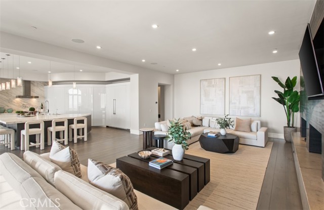 Detail Gallery Image 13 of 66 For 22 Pelican Crest Dr, Newport Coast,  CA 92657 - 5 Beds | 7/1 Baths