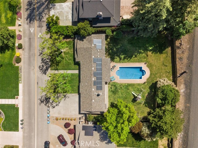 Large Lot w/ Pool, Owned Solar and No Neighbors Behind