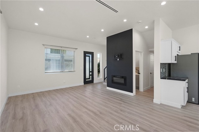 11647 N. Paso Robles Avenue, Granada Hills CA: https://media.crmls.org/medias/4c35710b-8af8-43bf-b33b-322129095f3d.jpg