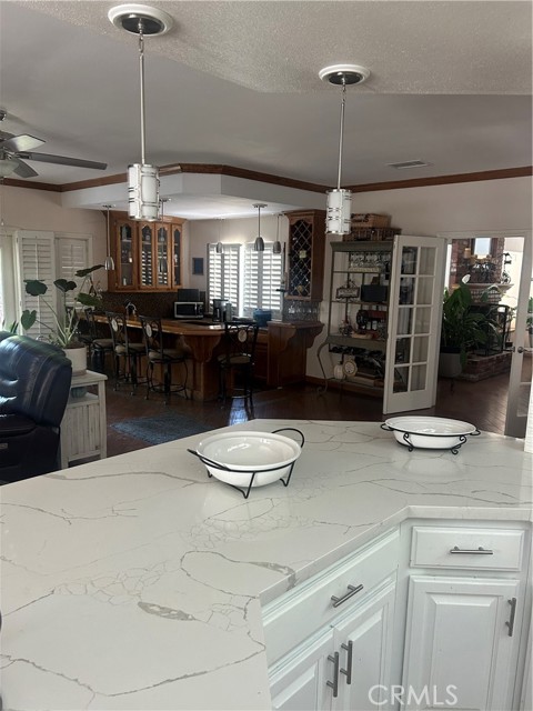 18995 APPALOOSA Road, Apple Valley CA: https://media.crmls.org/medias/4c368a2a-c093-4ca6-8259-a37b61b0b3e6.jpg