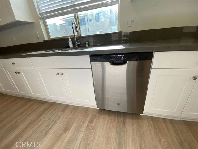 143 Frame, Irvine CA: https://media.crmls.org/medias/4c36a03e-fc9a-4e66-9963-b03f3dc18018.jpg
