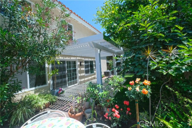 16329 Cherry Fall Lane, Cerritos CA: https://media.crmls.org/medias/4c36b316-fb3e-494c-afc6-0bf9f0239e63.jpg