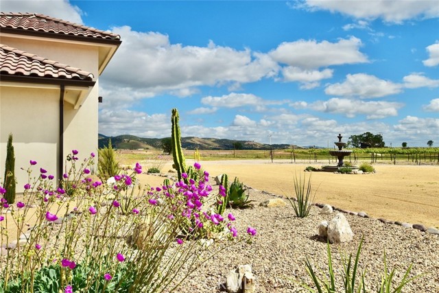 50645 Lockwood Road, Lockwood CA: https://media.crmls.org/medias/4c36bef8-f142-4fad-aa97-72a04187305f.jpg