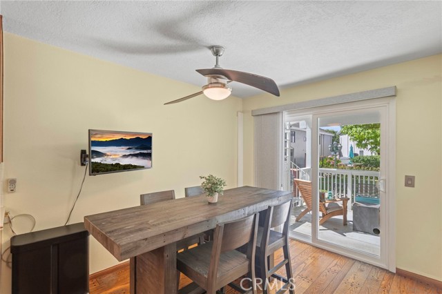 Detail Gallery Image 12 of 47 For 6128 Avalon Ct, Long Beach,  CA 90803 - 4 Beds | 3 Baths