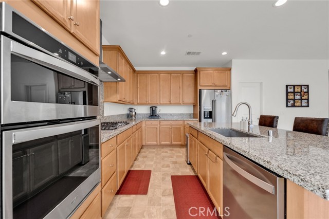 Detail Gallery Image 13 of 54 For 35140 Tavel St, Winchester,  CA 92596 - 5 Beds | 4 Baths