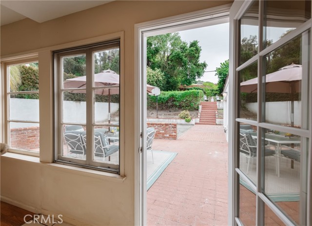 3900 Via Cardelina, Palos Verdes Estates, California 90274, 3 Bedrooms Bedrooms, ,2 BathroomsBathrooms,Residential,Sold,Via Cardelina,SB24101967