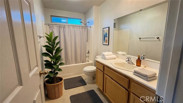 Detail Gallery Image 5 of 13 For 24854 Noelle, Newhall,  CA 91321 - 4 Beds | 3 Baths