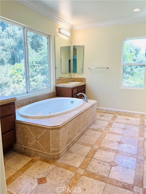 Detail Gallery Image 10 of 20 For 3287 E Holt Ave, West Covina,  CA 91791 - 4 Beds | 2/1 Baths