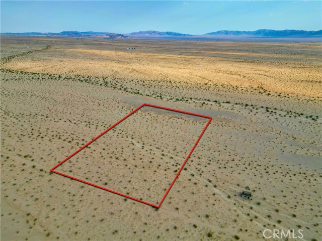 1 Sullivan Rd, 29 Palms CA: https://media.crmls.org/medias/4c3b1138-e8de-4116-bc8a-ad7f721c8801.jpg