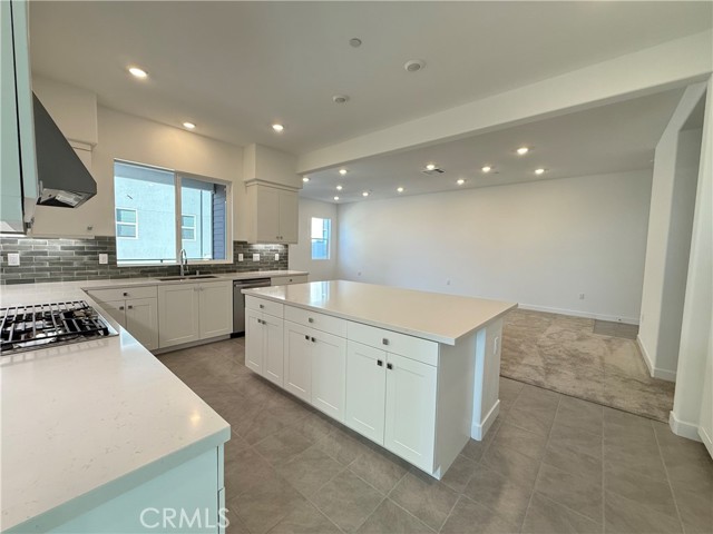 Detail Gallery Image 14 of 45 For 479 Mulligan, Irvine,  CA 92618 - 3 Beds | 2/1 Baths