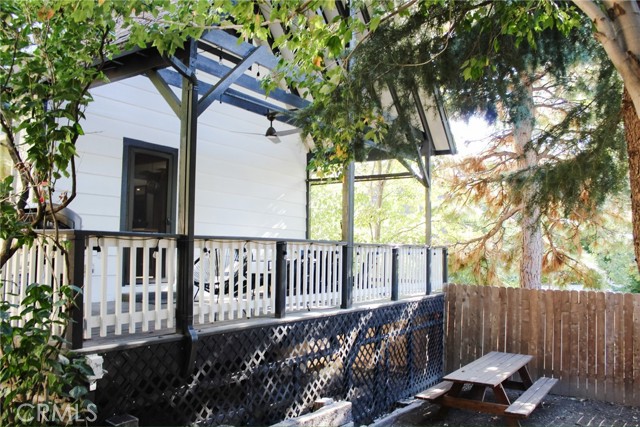 29387 Lake View Drive, Cedar Glen CA: https://media.crmls.org/medias/4c3c80b2-5da7-47d8-bfd3-fa93808bbbda.jpg