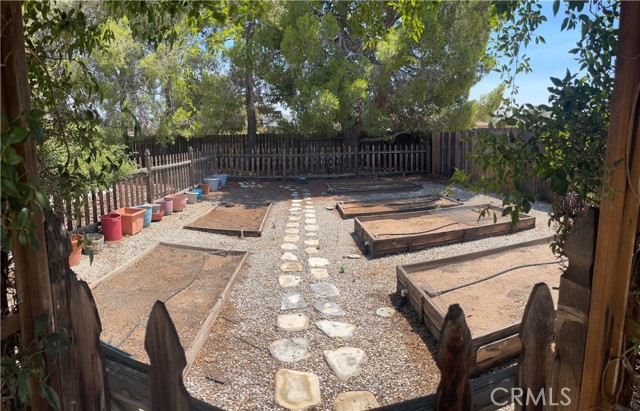 Detail Gallery Image 35 of 46 For 13405 Applewood Rd, Apple Valley,  CA 92308 - 3 Beds | 2 Baths