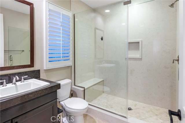 4c3e5545 D00a 477f A5bc 0c12c3349ee8