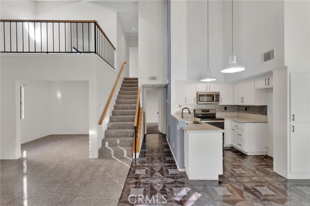 Detail Gallery Image 4 of 50 For 11659 Pepper Ln, Apple Valley,  CA 92308 - 2 Beds | 2 Baths