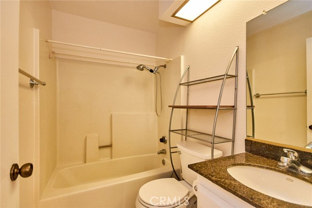 Detail Gallery Image 20 of 22 For 1144 Walnut Grove Ave #C,  Rosemead,  CA 91770 - 2 Beds | 3 Baths