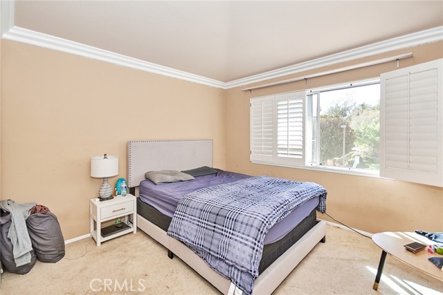 Detail Gallery Image 9 of 15 For 16 Los Felis, Pomona,  CA 91766 - 4 Beds | 4 Baths