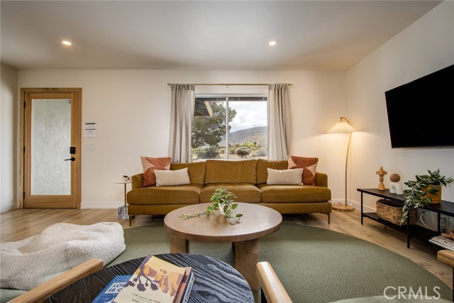 61584 Pueblo Trail, Joshua Tree CA: https://media.crmls.org/medias/4c3f9b35-8291-4fc3-8087-6a413c98ba8d.jpg