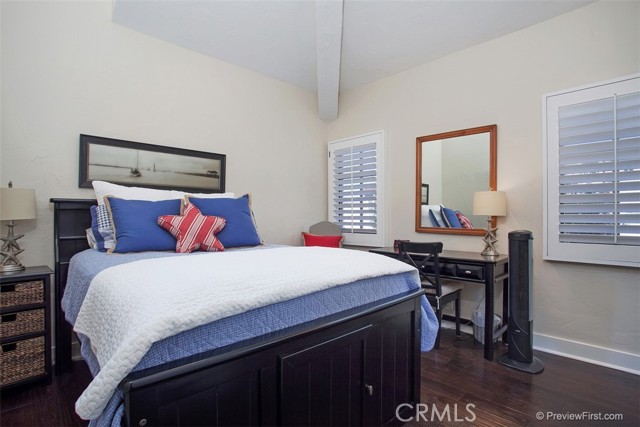 Detail Gallery Image 13 of 25 For 441 Carnation Ave, Corona Del Mar,  CA 92625 - 3 Beds | 2/1 Baths