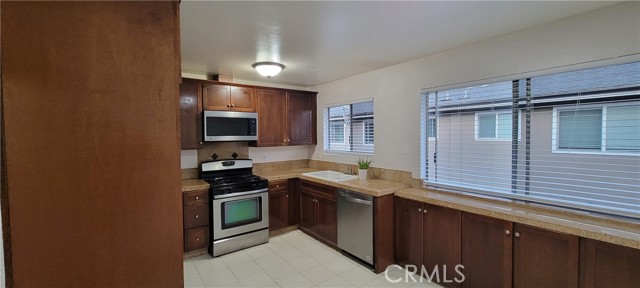 Detail Gallery Image 14 of 18 For 660 S Glassell St #32,  Orange,  CA 92866 - 2 Beds | 1 Baths