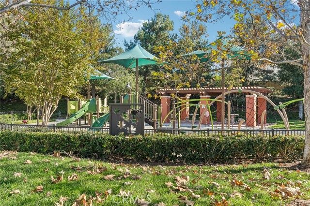 Detail Gallery Image 45 of 45 For 107 Kestrel, Irvine,  CA 92618 - 3 Beds | 3/1 Baths