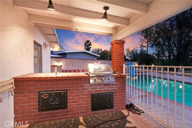 23780 Clarendon Street photo 25