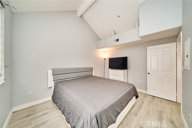 Detail Gallery Image 14 of 30 For 300 E Providencia Ave #211,  Burbank,  CA 91502 - 1 Beds | 1 Baths