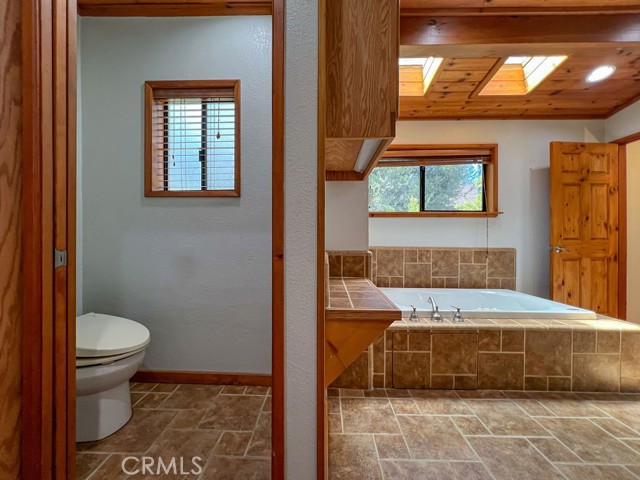 2208 Bernina, Pine Mountain Club CA: https://media.crmls.org/medias/4c4163d7-e535-4d18-a6e7-0ff3405b0308.jpg