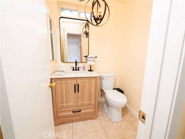 Detail Gallery Image 14 of 39 For 1931 E Yale St, Ontario,  CA 91764 - 3 Beds | 2/1 Baths