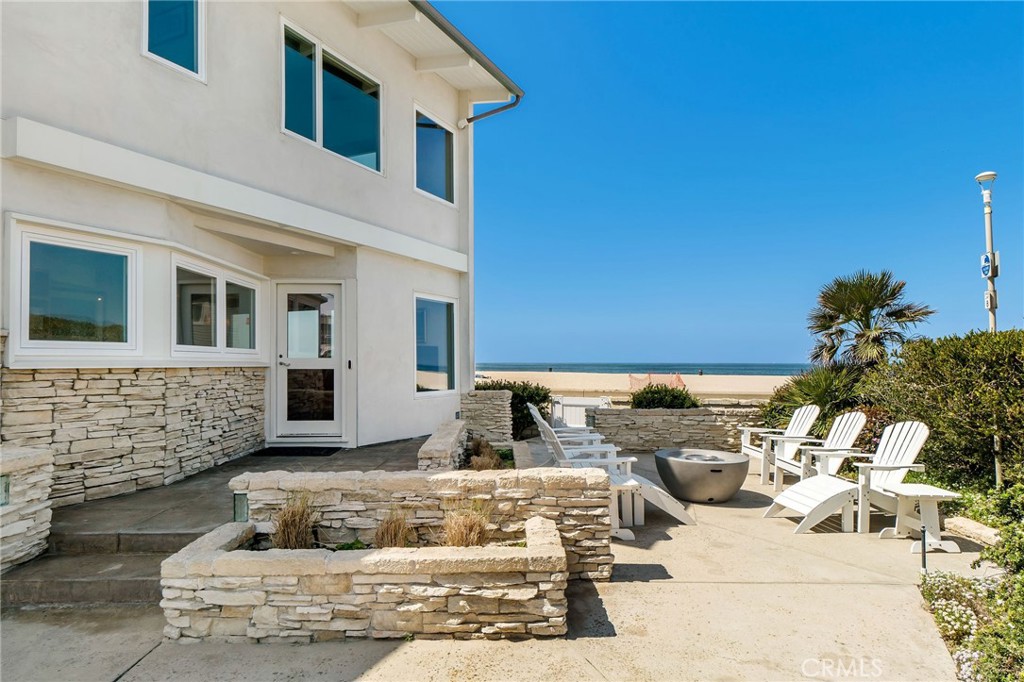 1740 The Strand, Hermosa Beach, CA 90254