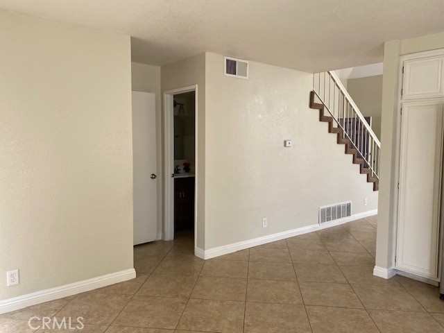 Detail Gallery Image 11 of 35 For 2661 Acorn Glen Pl, Ontario,  CA 91761 - 3 Beds | 2/1 Baths